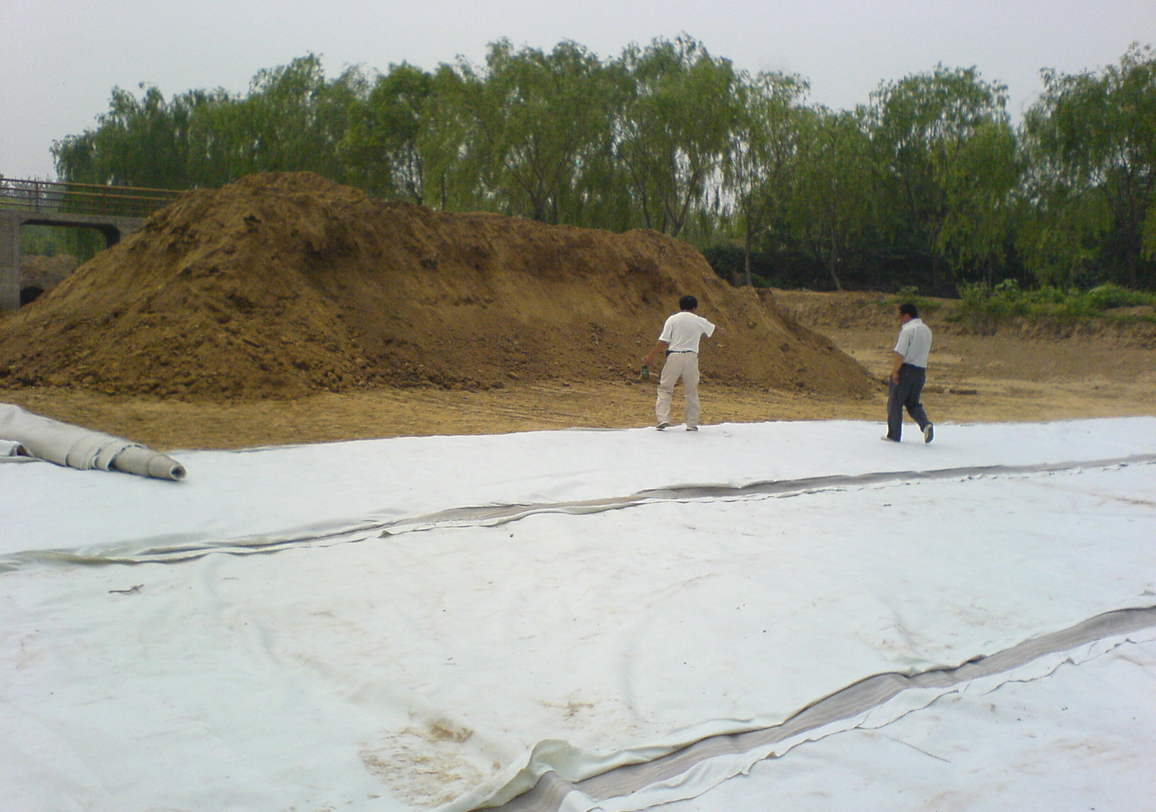 工程實(shí)驗(yàn)如何模擬土工膜的受力狀態(tài)?