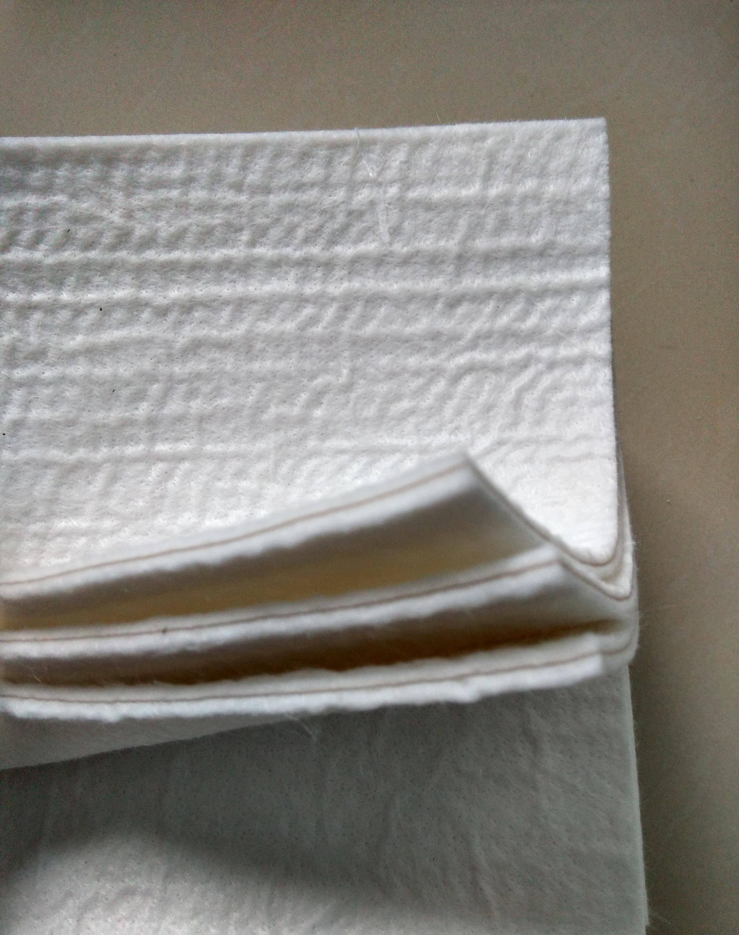 確定土工膜厚度的依據(jù)?